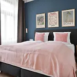 Premium I Home2share *