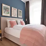 Apartment Premium I Home2share