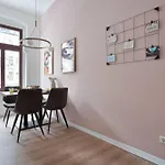 Premium I Home2share Apartment