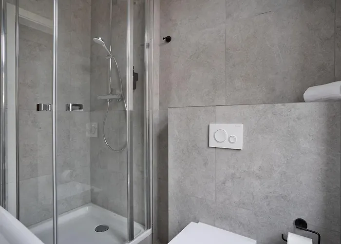 Premium I Home2share